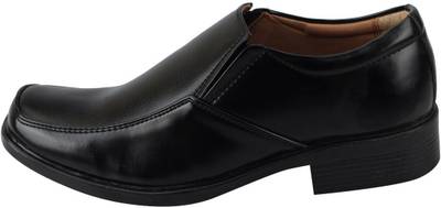 Bata Slip On