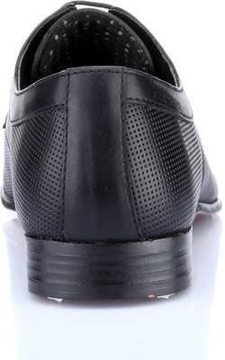 Red Tape Slip On