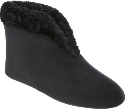 

Dearfoams Stylish Ankle-Length Velvet Boots Black Boots For Women(Black