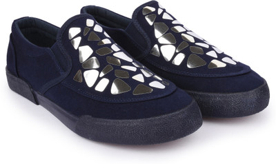 

Cabron Canvas Shoes For Men(Blue, Nvy