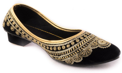 32% OFF on Forever Footwear Women Black Heels 32% OFF on Forever Footwear Women Black Heels