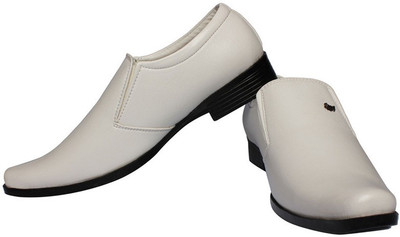 

Footrest Slip On Shoes For Men(White