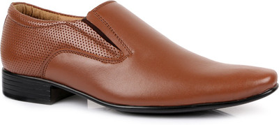 

Escaro Slip On For Men(Tan