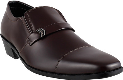 

Mochi Awesome Slip On Shoes For Men(Maroon, 44;maroon