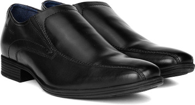 

Hush Puppies By Bata BOSTON SLIP ON Slip On Shoes For Men(Black