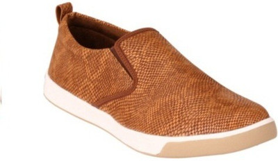 

Knicks Casuals Shoes For Men(Beige)