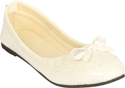 

Zachho Bellies For Women(White