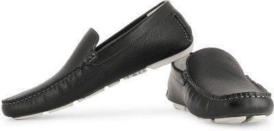 

Kenneth Cole Take Care Eb Men Loafers For Men(Black, Blk