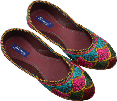 

Tamanna handicraft Jutis For Women(Multicolor