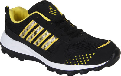 

Aero Power Play Running Shoes For Men(Black, Black-yellow