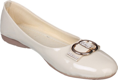 

Bare Soles Bare Soles buckle belly Bellies For Women(Beige), Cream