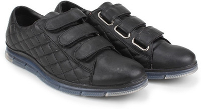 

Knotty Derby Johnson Quilted Corporate Casuals For Men(Black