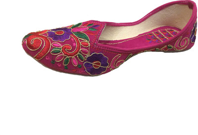 

Kalakari Mojaris For Women(Pink)