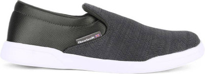 

REEBOK CLASSICS COURT SLIP ON Sneakers For Men(Green, Primal green/gravel/white