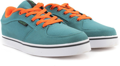 

United Colors of Benetton Men Sneakers For Men(Green, 901