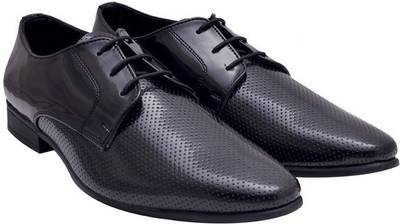 Hirel's Lace Up