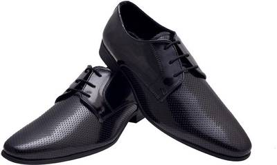 Hirel's Lace Up