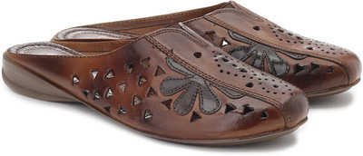 

Catwalk Flats For Women(Brown