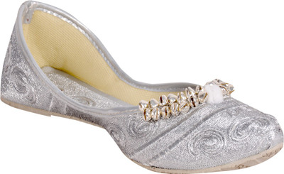 

Panahi Synthetic Casual cum Party wear Belly Shoes Ethnic Footwear Mojari Jutis For Women(Silver