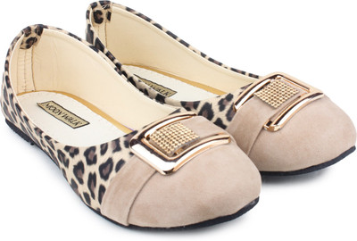 

Moonwalk Women Beige Bellies