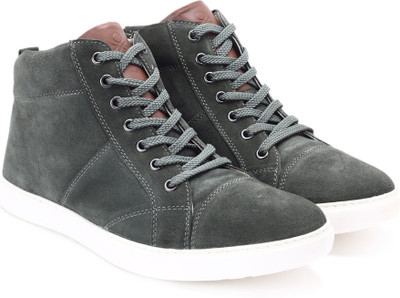 

United Colors of Benetton Men Sneakers For Men(Black), 901