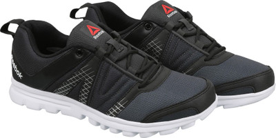

REEBOK RUN CRUISER Running Shoes For Men(Black, Blk/gravel/met sil/wht