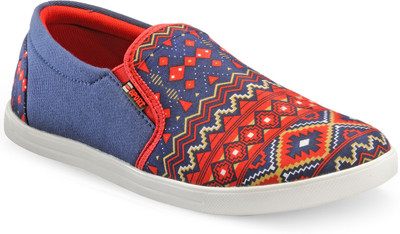

Juan David Sneakers For Men(Multicolor, Red