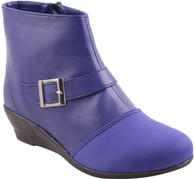 

Adorn Active and Stylish Boots Shoe For Women(Blue)