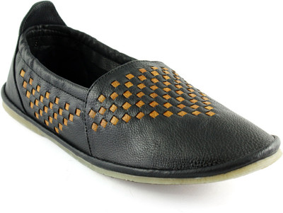 

DeVEE Fox Checkered Black Mojaris For Men(Black
