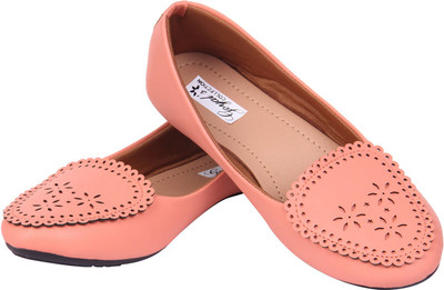 

Goyal Peach Cutwork Bellies For Women(Pink