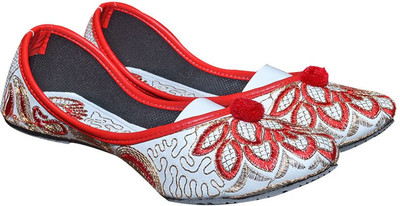 

Port Red-Embroidred Jutis For Women(Red