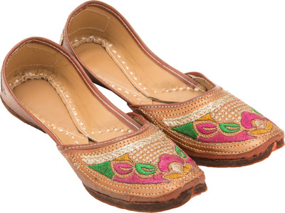 

Footrendz Embroidered Jutis For Women(Brown), Brown::pink::green::silver