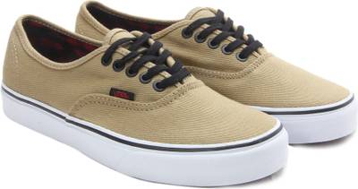 VANS AUTHENTIC Men Sneakers