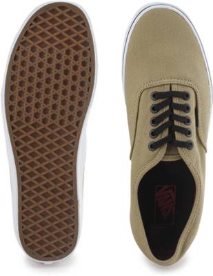 VANS AUTHENTIC Men Sneakers