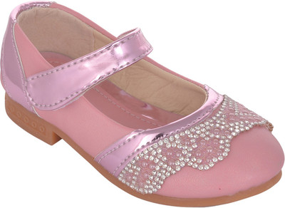 

Glinchy Girls, Pink