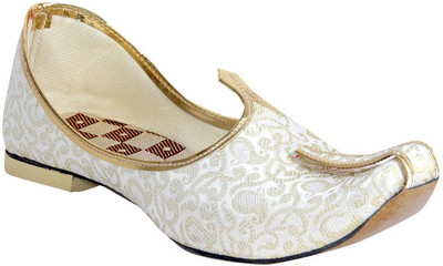 

Panahi Cream Comfortable Fabric Khussa Slip On Jutis Casuals For Men(White)