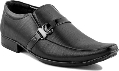 

Golden Sparrow Slip On For Men(Black