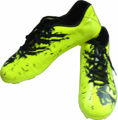 

Skera Encounter Football Shoes For Men(Multicolor), Green