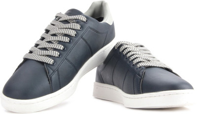 

United Colors of Benetton Men Sneakers For Men(Navy, 902