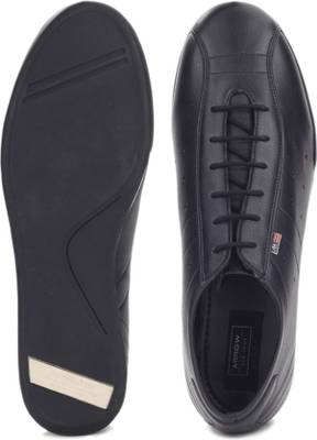 Arrow Sneakers
