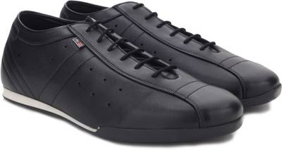 Arrow Sneakers