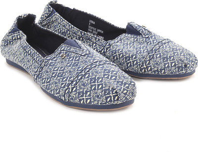 

Madlove Lydia Bellies For Women(Blue, White, Blue bnadana canvas