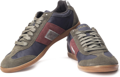 

Diesel Sneakers For Men(Navy), H5426