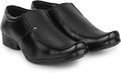 

Beonza Slip On Shoes For Men(Black