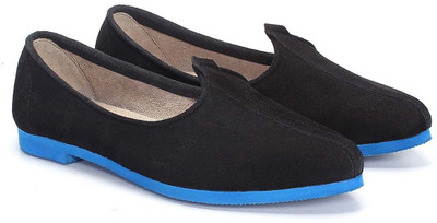 Bare Skin Black Jalsa Jutis For Men(Black)