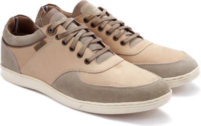 Levi's Tulare Toe Cap Sneakers