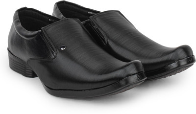 

Beonza Slip On Shoes For Men(Black)