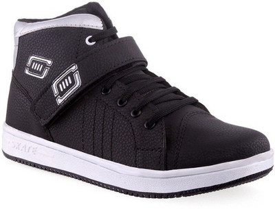 

Frapper Casuals For Men(Black, Silver