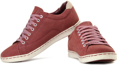 

Levi's Mid Ankle Sneakers For Men(Red