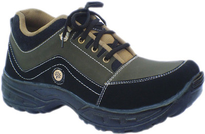 

Mr. Chief clogs shoe Clogs For Men(Black)